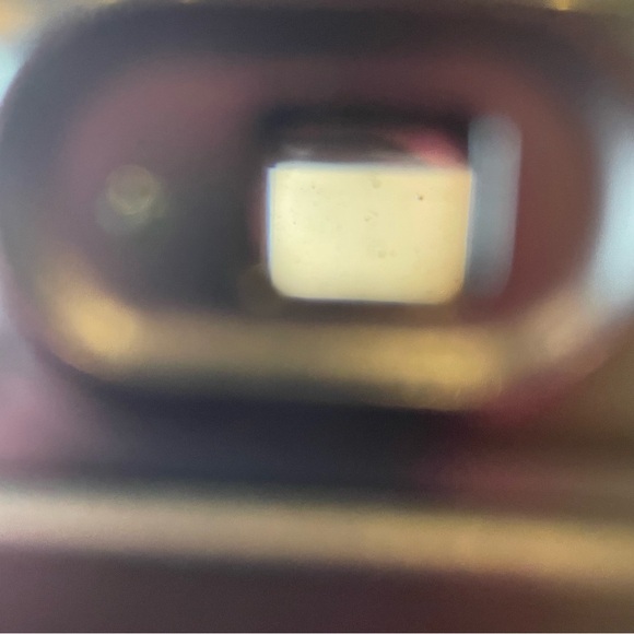 Canon Black Film Photography Camera with Autofocus and Built-in Flash - Picture 7 of 8